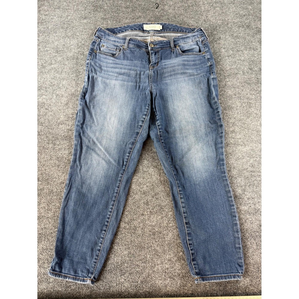 Torrid Womens Blue Medium Wash Straight Leg Denim Jeans Size 14R